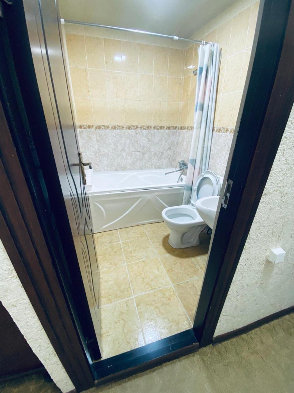 Omar Family Resort Buxoro Luaran gambar